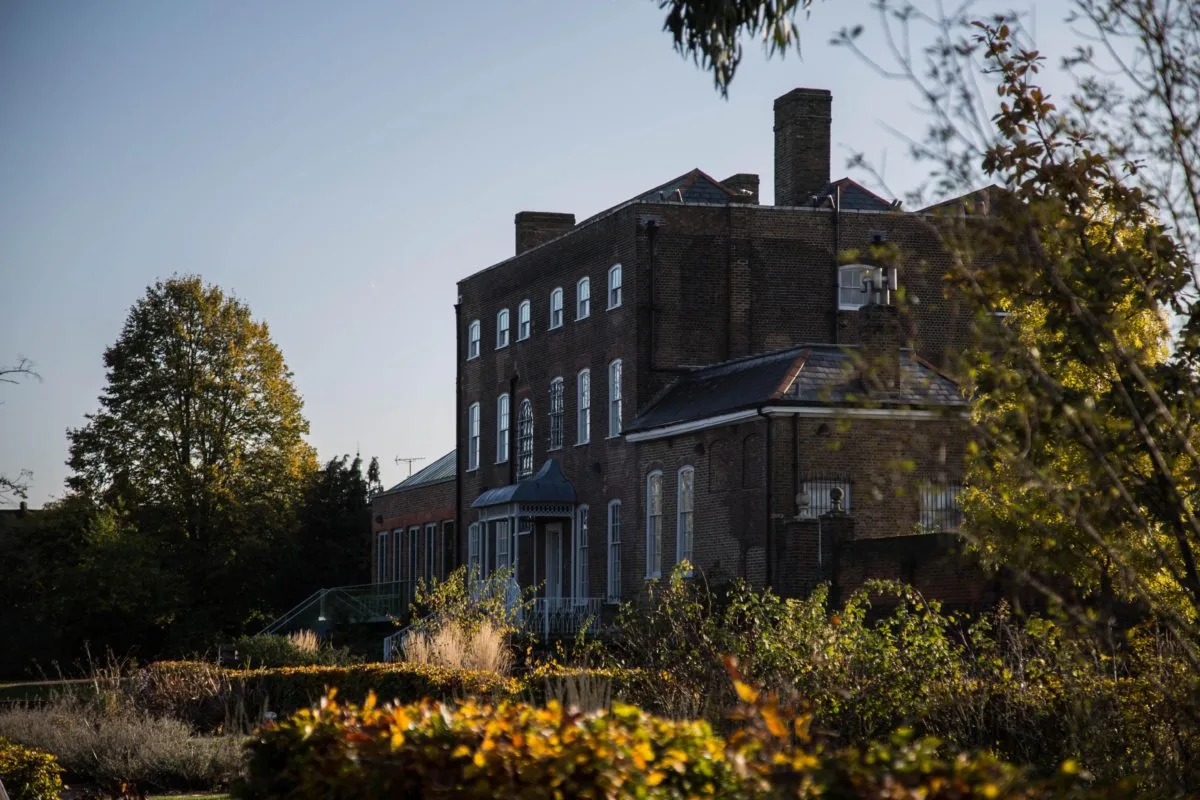 Image of country house - courtesy of Kenny Orr