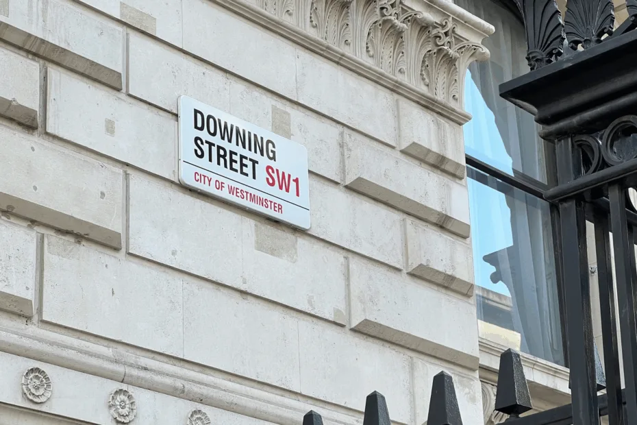 Downing Street SW1 hadyn cutler unsplash